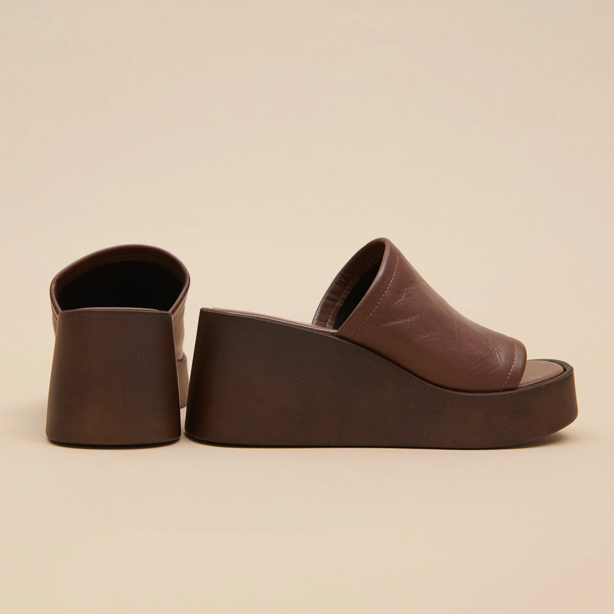 Wedge mules in dark brown leather | EUGENE