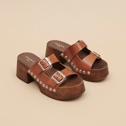 Platform mules with open toes in cognac leather | ELLA