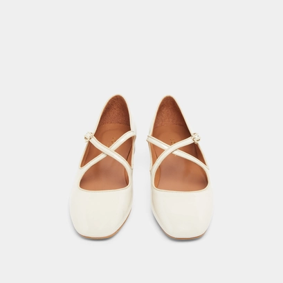 Ballet flats with crossed straps in ecru patent and ecru leather | ducky