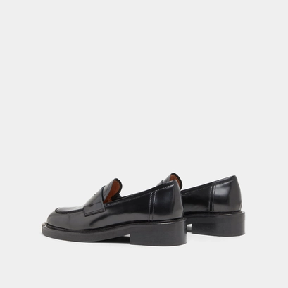 Loafers with metallic parts in black glazed leather | DJAMBA