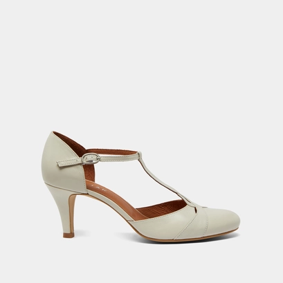 Heeled Mary Janes and adjustable buckles in ecru distressed leather | VERMEIL