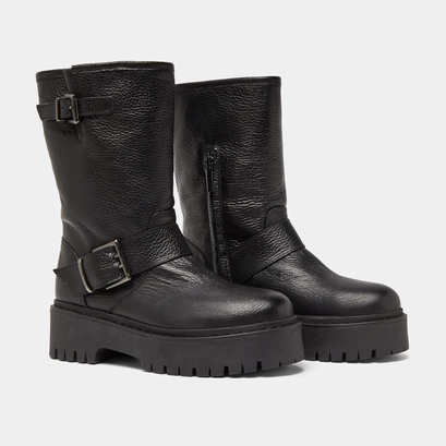 Boots with buckles in black grained leather | riccardo