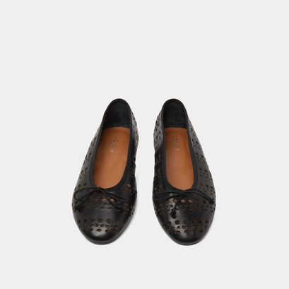 Cut-out ballet flats in black leather | DILANA