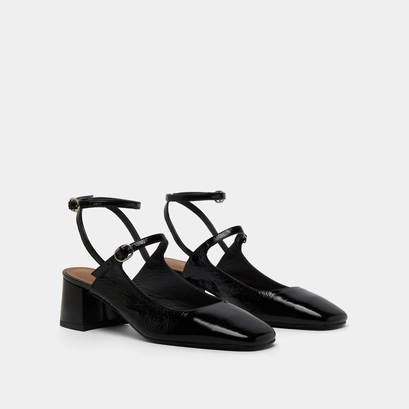 Babies with adjustable buckles in black shiny leather | DARIUS