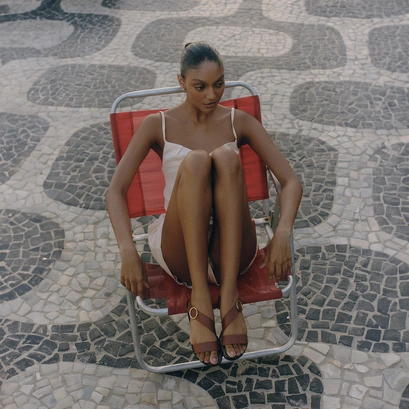 Asymmetrical sandals in cognac leather | WABLO