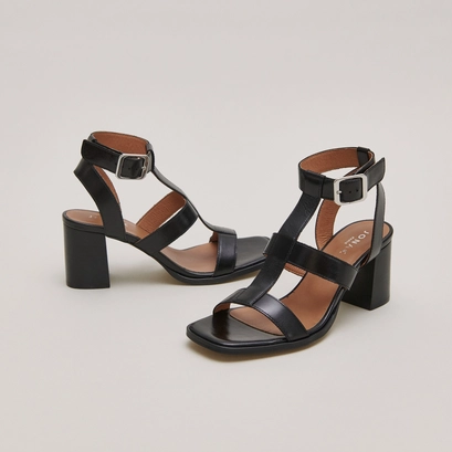 Heeled sandals in black leather | vilma