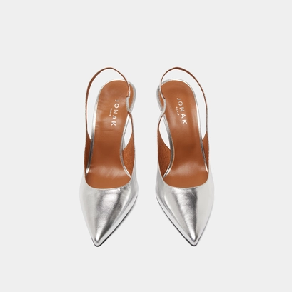 Pointed-toe pumps in silver metallic leather | DRESSY