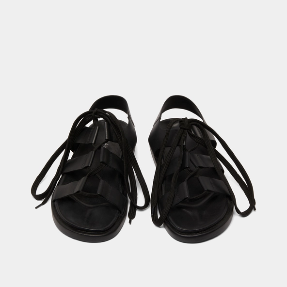 Sandals with multiple straps and laces in black leather | WELLINGTON