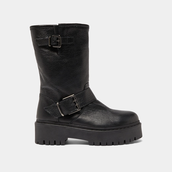 Boots with buckles in black grained leather | RICCARDO