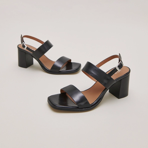 Heeled sandals in black leather | VALMONT
