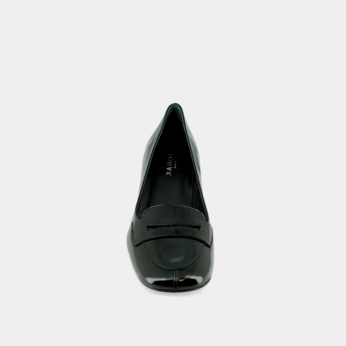 Low-heeled loafers in black pleated patent | BERNIE