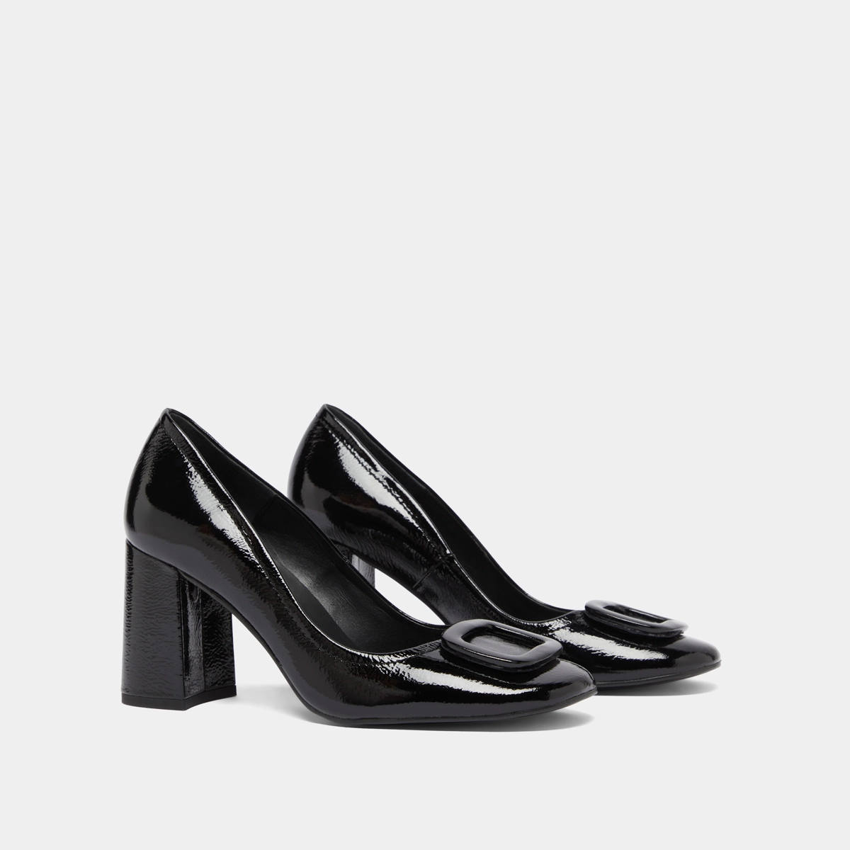 Pumps with buckles in black pleated patent | BISOU