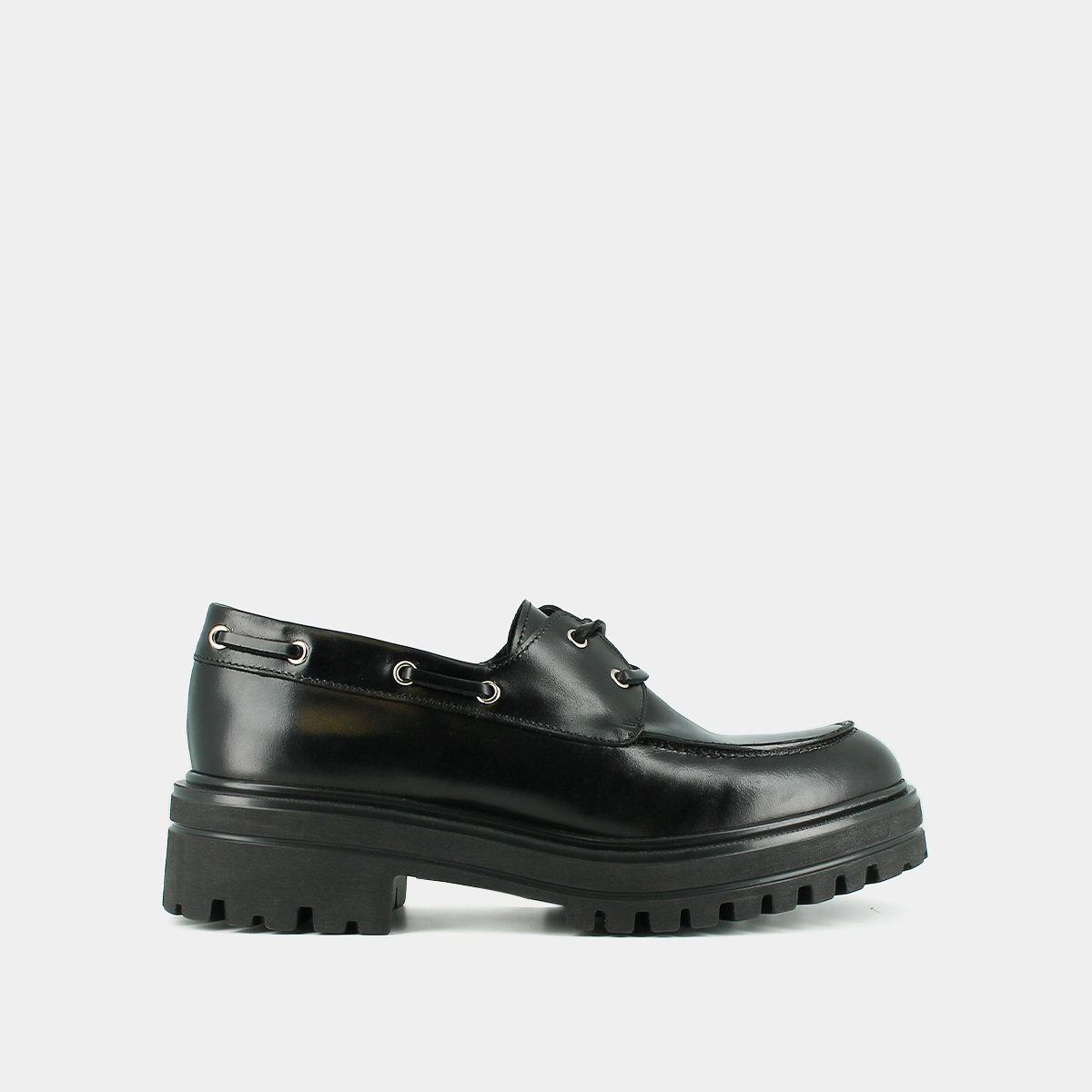 Lace-up derbies in black leather | ANGELUS