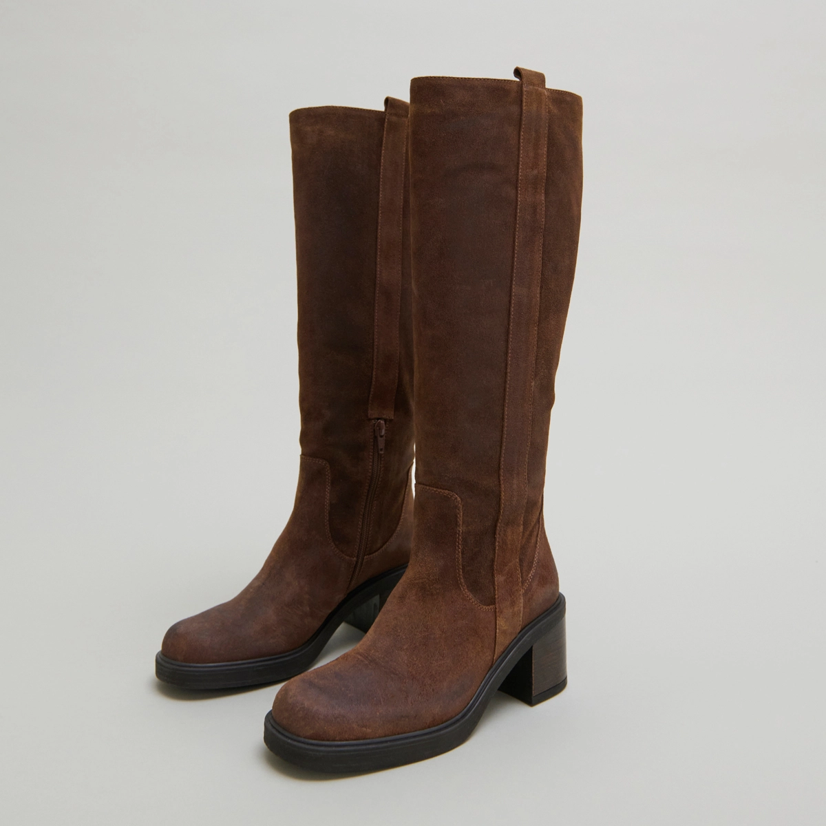 Square-toe ankle boots with elastics in tabac laminated suede | PANACHE