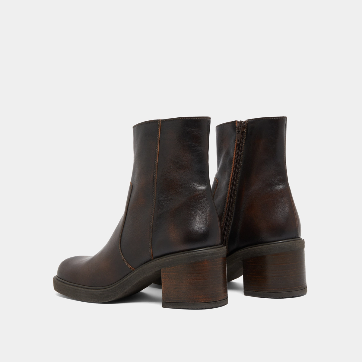 Lowboots with heels in brown patinated leather | PANDA