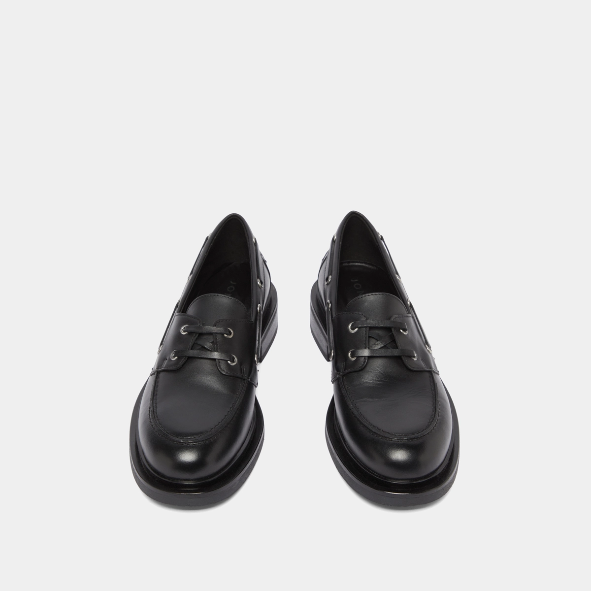 Thick lace-up Derbies in black leather | PAOLO