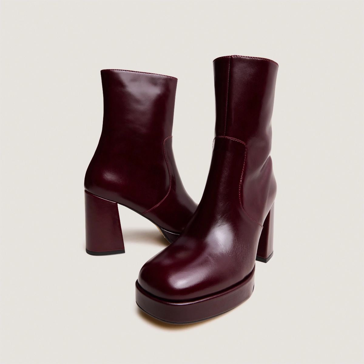 Heeled lowboots with square toes in burgundy leather | VESNA