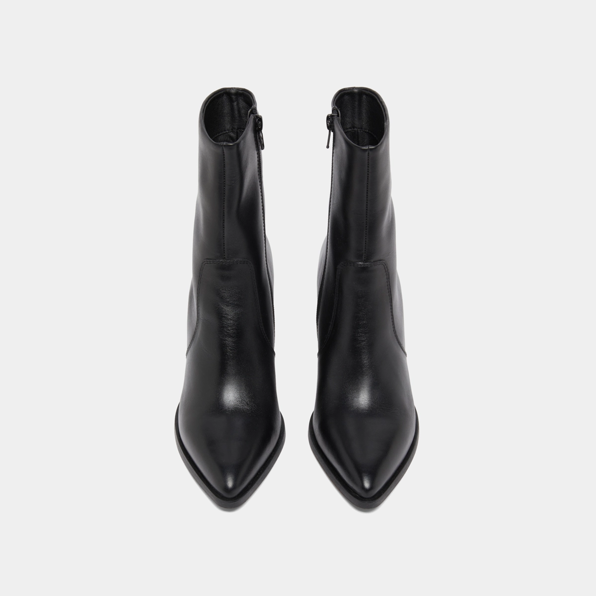 Heeled ankle boots in black leather | PERLE