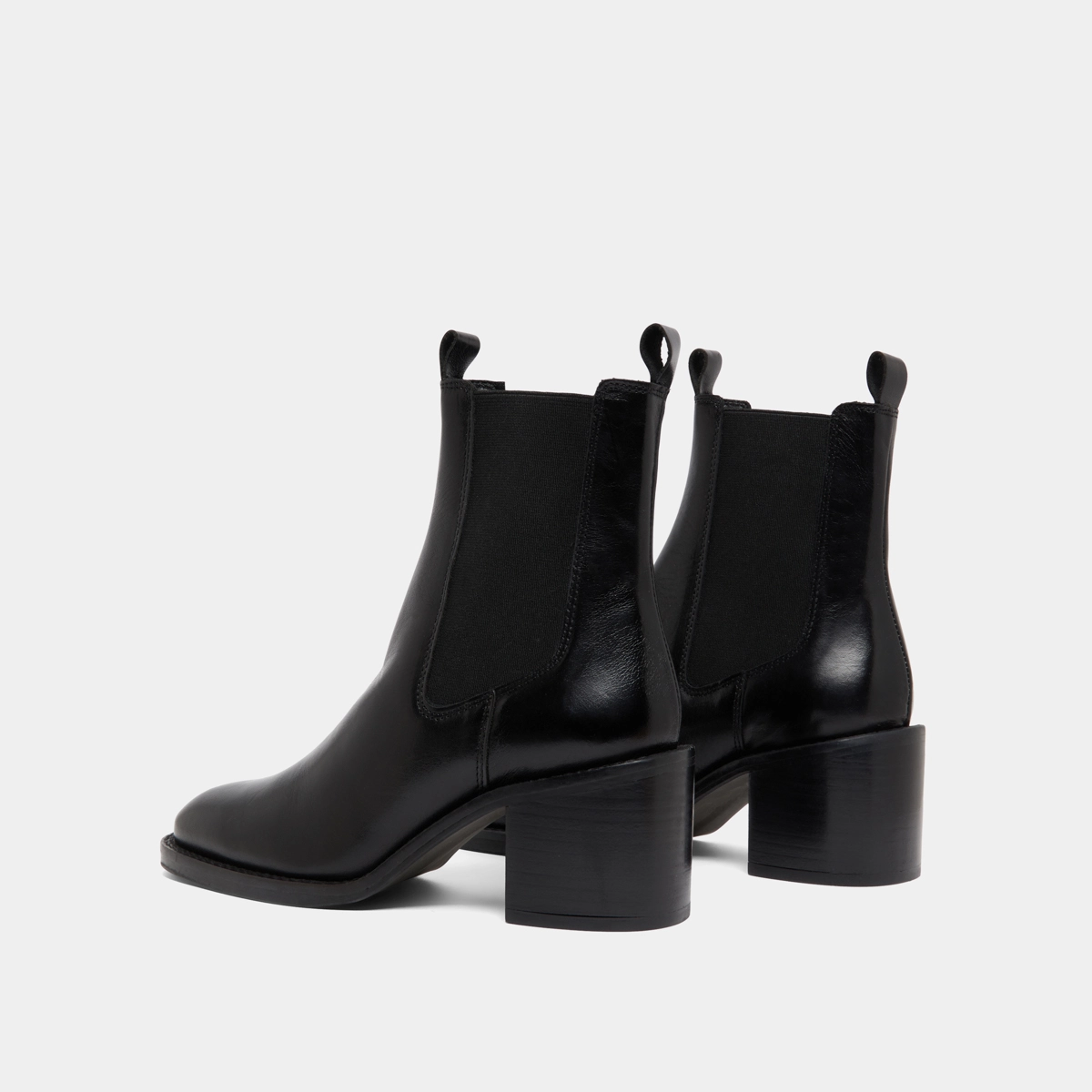 Heeled ankle boots with elastics in black leather | BERTILLE