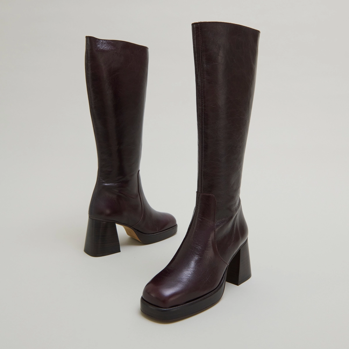Platform boots in chocolate distressed leather | BETINA