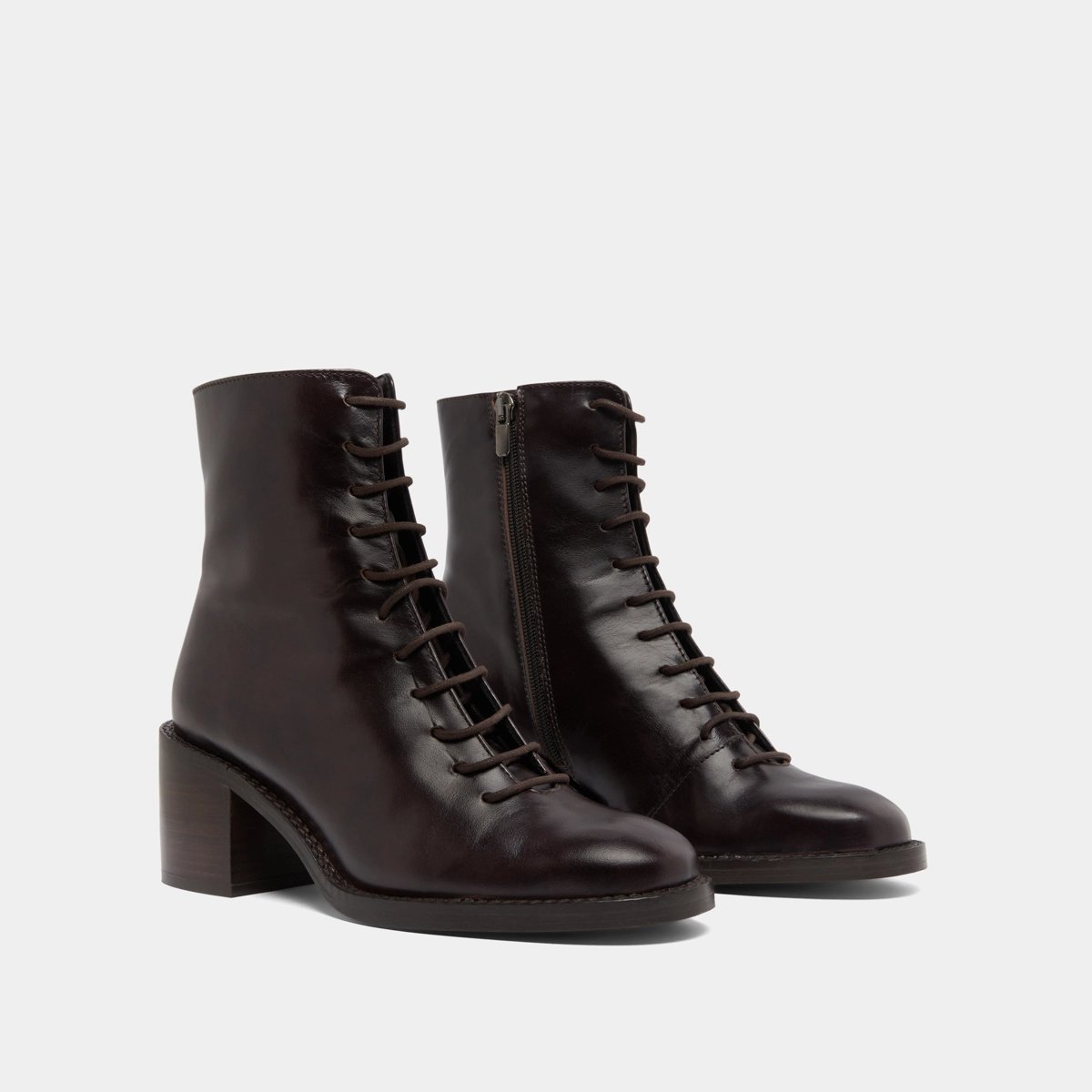 Lowboots with laces in dark brown leather | BRINDILLE