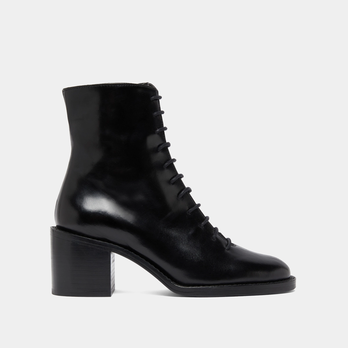 Ankle boots with laces in black leather | BRINDILLE