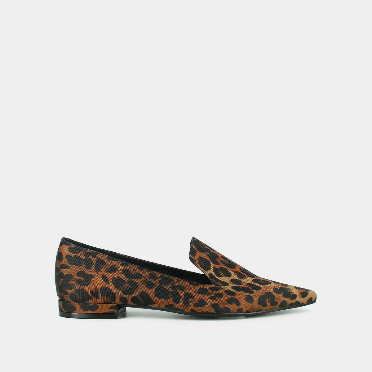 Ballet flats with pointed toes in leopard | DANTESSE