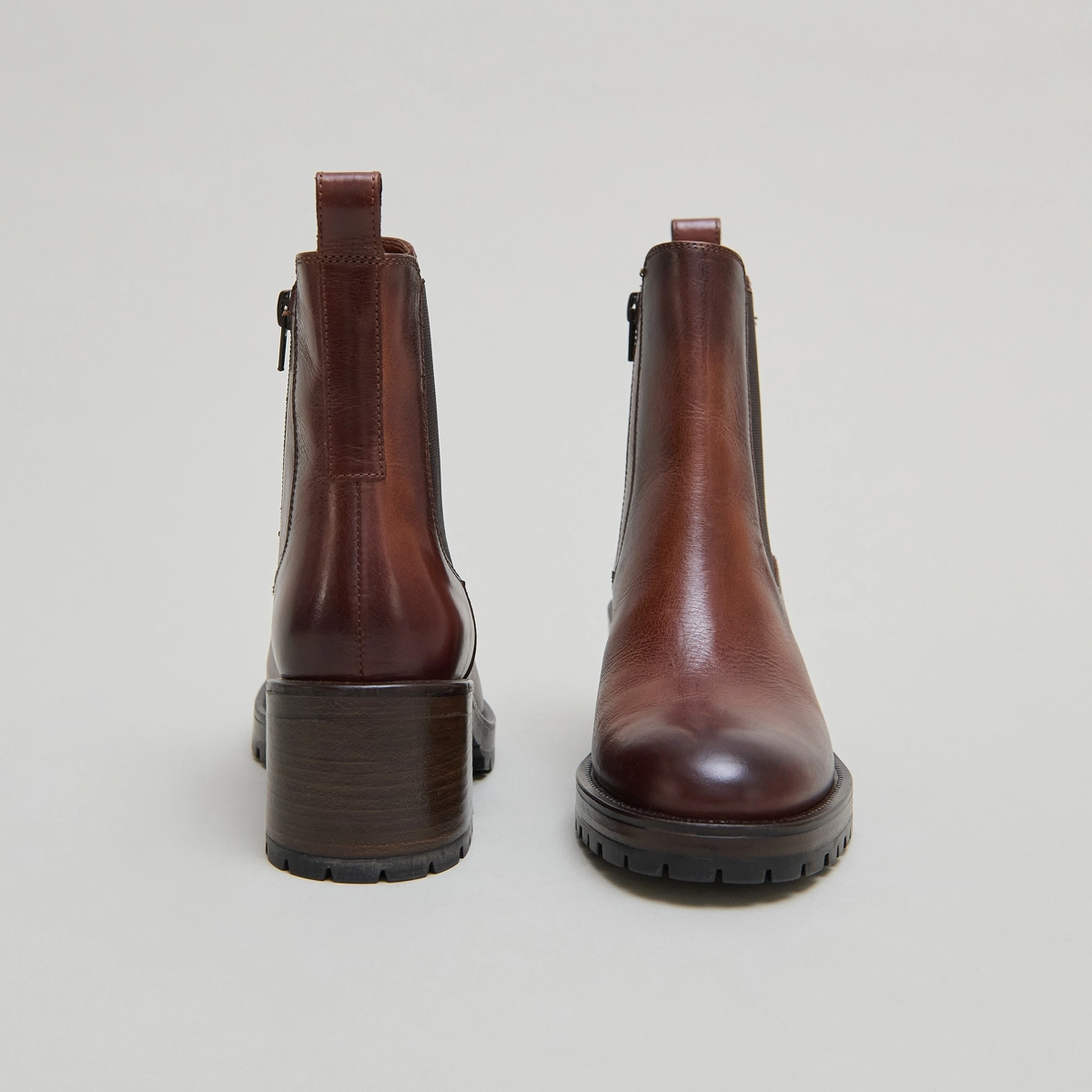 Lowboots with elastic bands in cognac patinated leather | CECILE