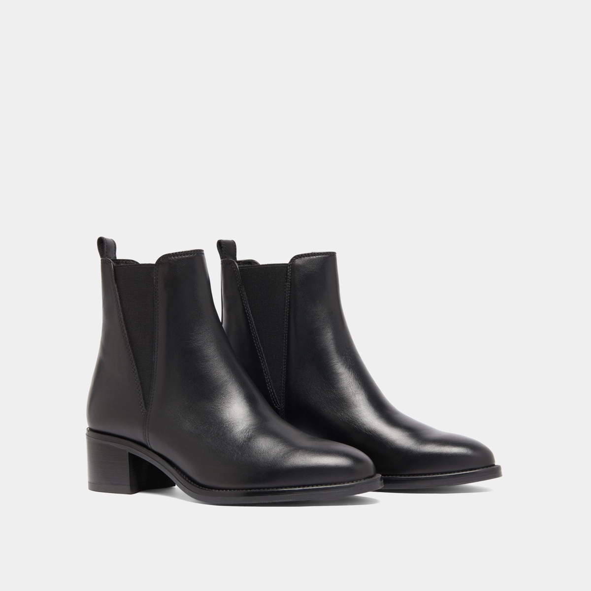 Ankle boots with triangular elastic bands in black leather | CHILO