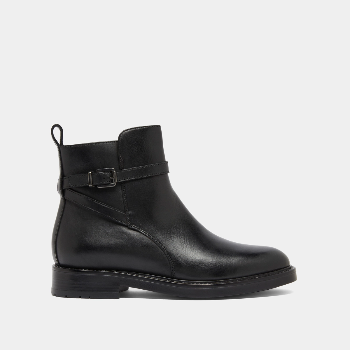 Lowboots with buckles in black leather | CLEA