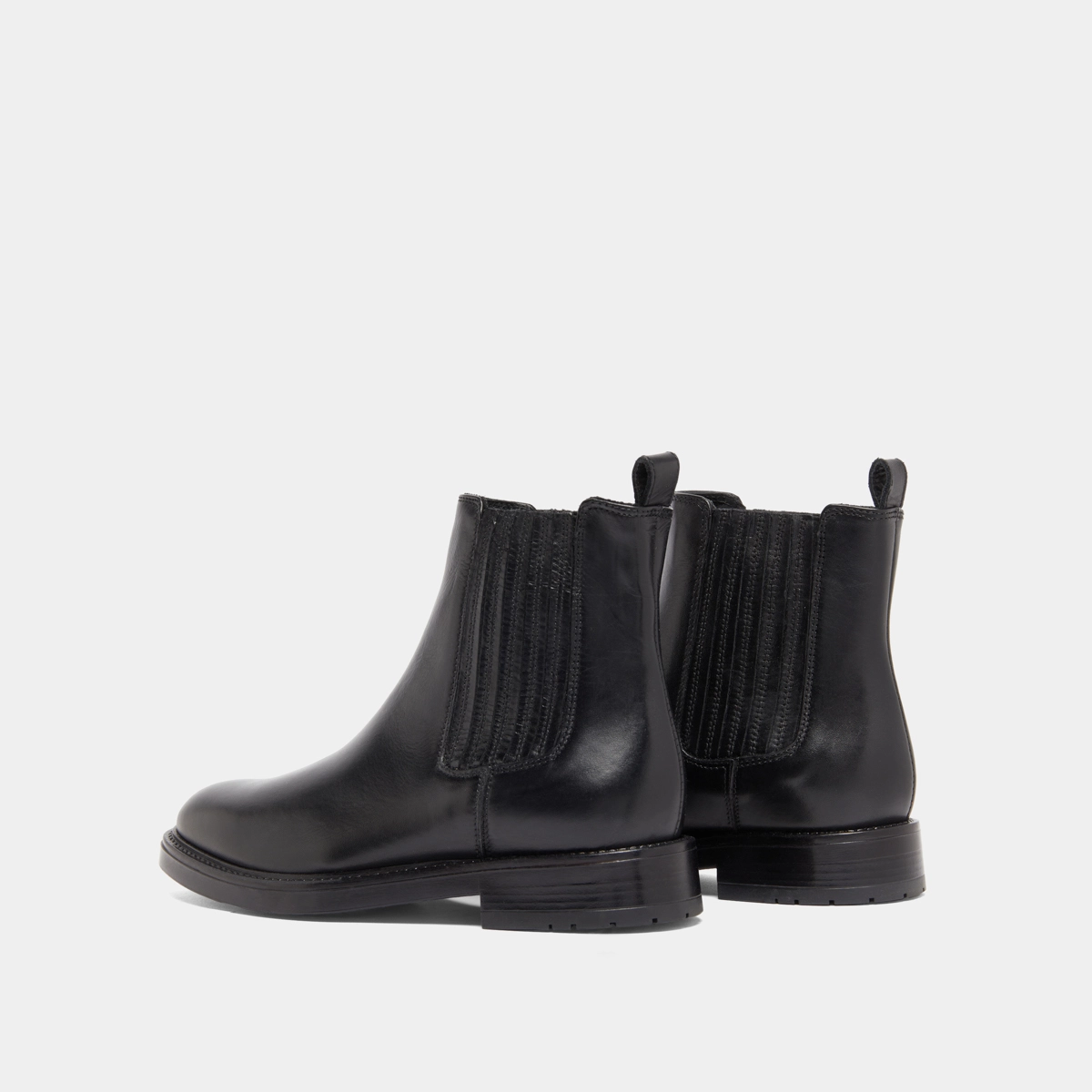 Lowoots with gathers in black leather | CLEANDRE
