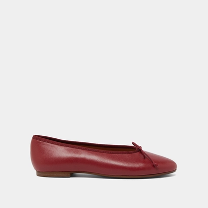 Ballet flats with laces in carmine red leather | djerba