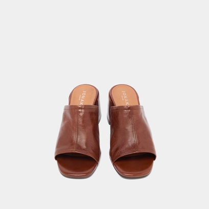 Mules with heels and open toes in brown distressed leather | butterfly
