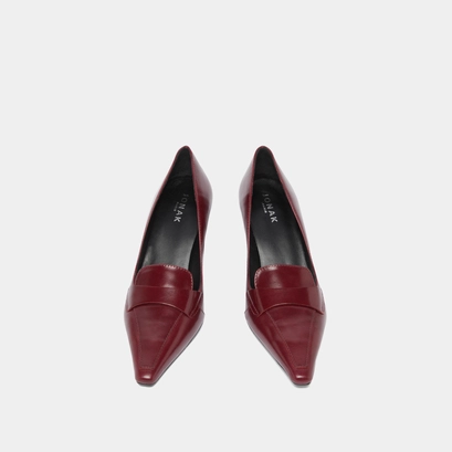 Pumps with wide slit on top in burgundy leather | blondie