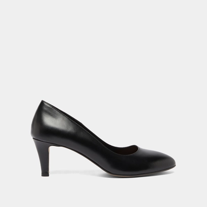 Round-toed pumps in black leather | velia
