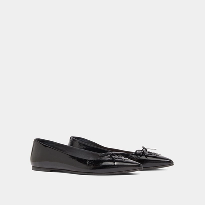 Pointed-toe lace-up ballet flats in black shiny leather | damy