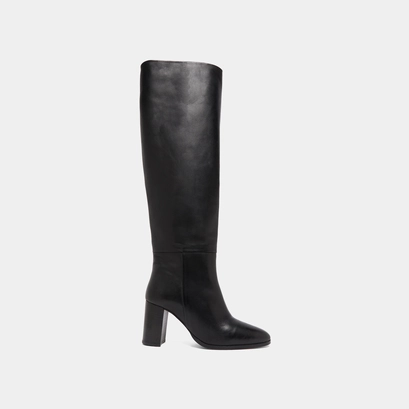 High boots with rounded toes in black leather | ventura