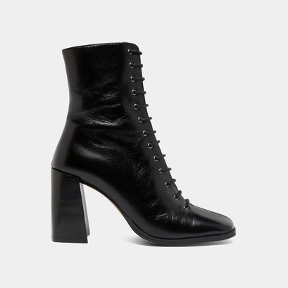 Heeled ankle boots with laces in black distressed leather | vandelle