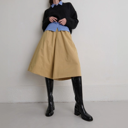 Boots with heels and rounded toes in black leather | bienvenue