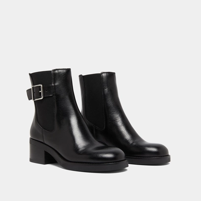 Lowboots with elastics and adjustable buckles in black leather | boulou