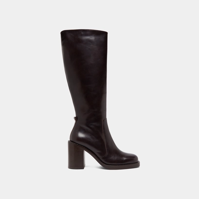 Boots with overflowing heels in dark brown leather | bretzel