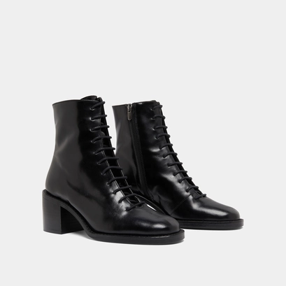 Ankle boots with laces in black leather | brindille