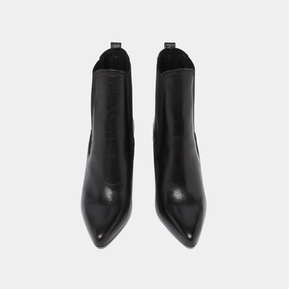 Heeled ankle boots with pointed toes in black grained leather | brook
