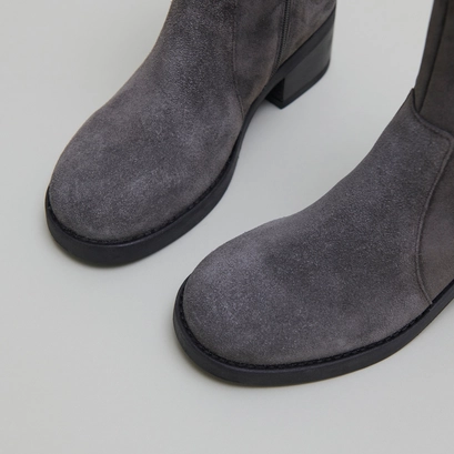 Lowboots with heels in grey suede | buena