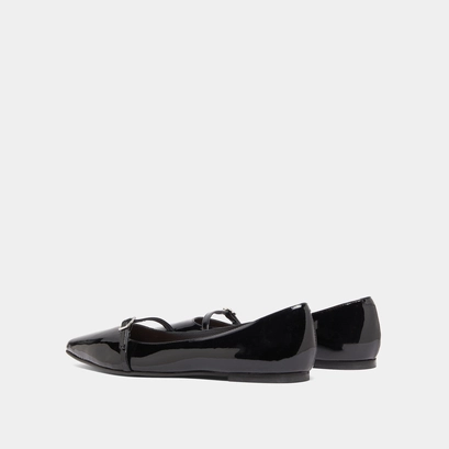 Ballet flats with adjustable buckles in black patent | domen