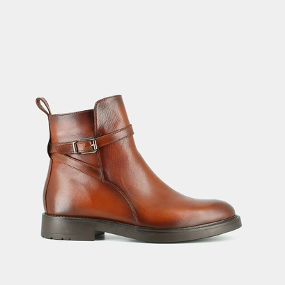 Lowboots with buckles in cognac patinated leather | clea