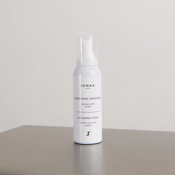 Cleaning foam cleans and removes stains | cleaning foam