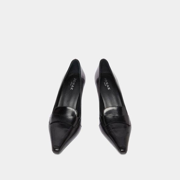 Pumps with wide slit on top in black leather | BLONDIE