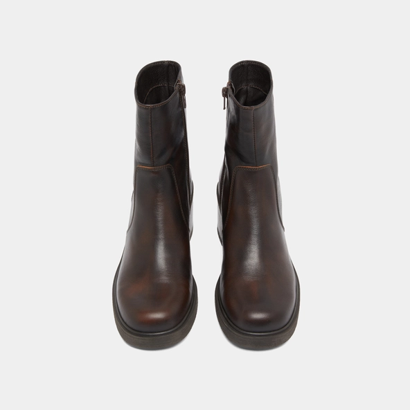 Lowboots with heels in brown patinated leather | PANDA