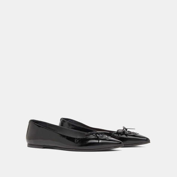 Pointed-toe lace-up ballet flats in black shiny leather | DAMY